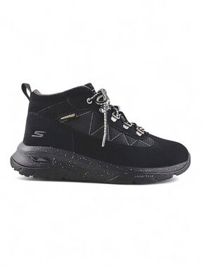 NWT Skechers Women’s Black Waterproof Arch Fit Journey Persist Boots 6.5